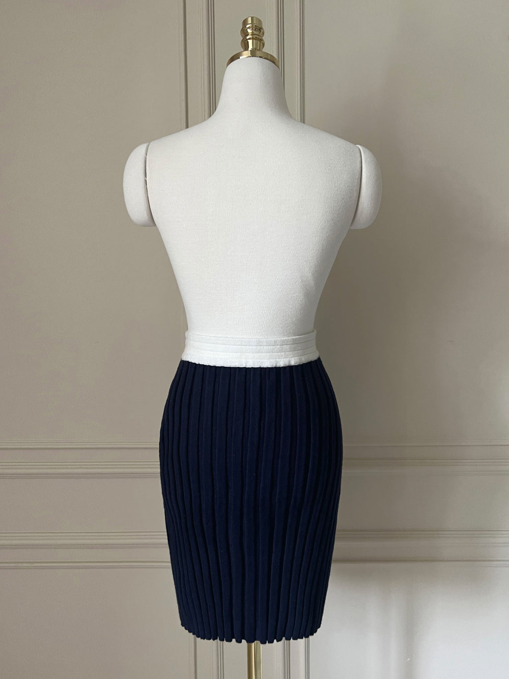 Slim Knit Two-Piece Skirt