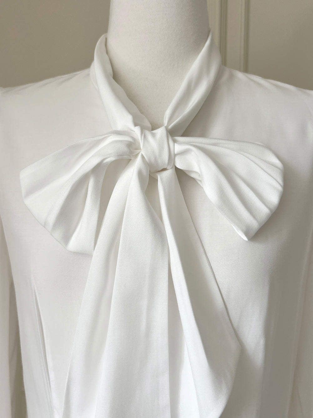 Scarf Ribbon Blouse